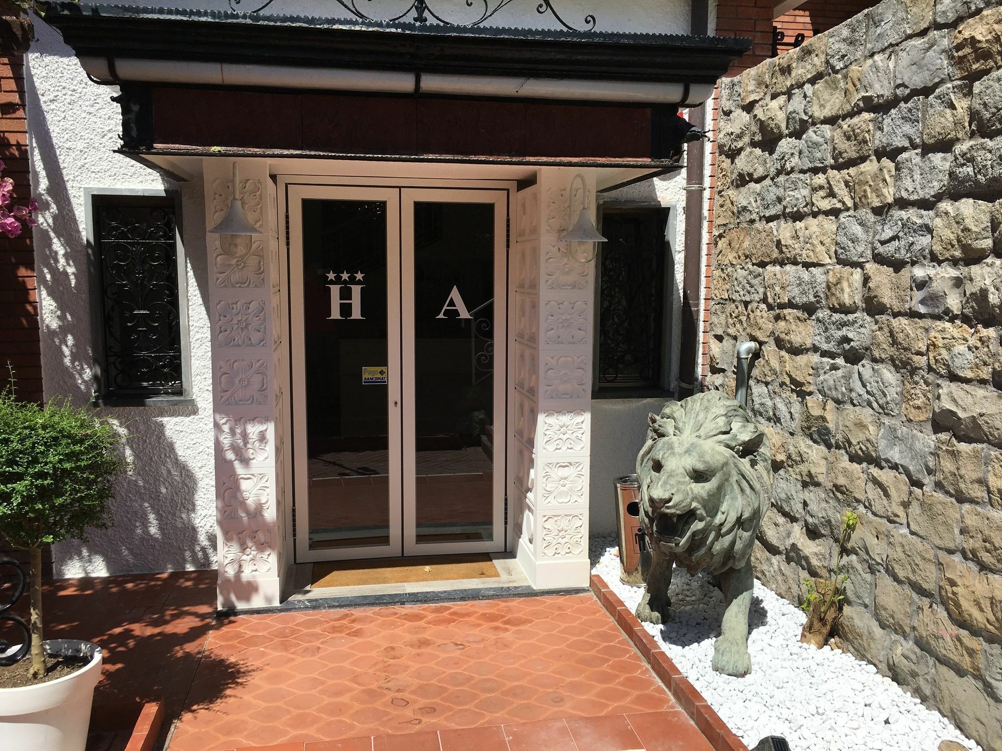 Hotel Astoria Bordighera Eksteriør bilde